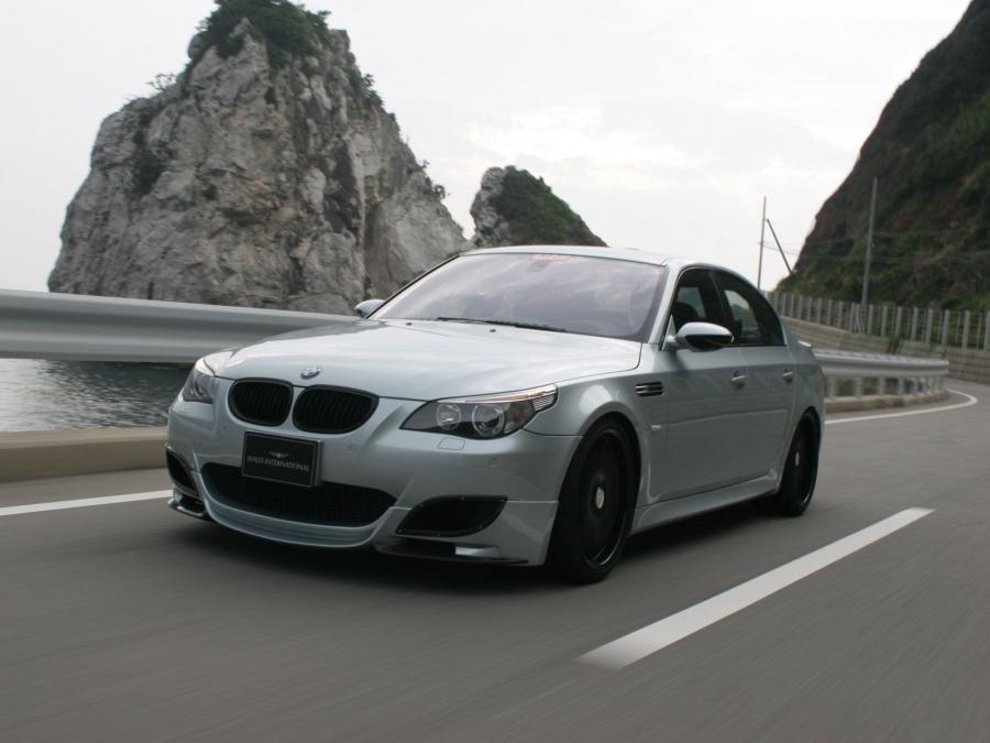  BMW M5 by Wald 2004 года  (фото 5 из 6)